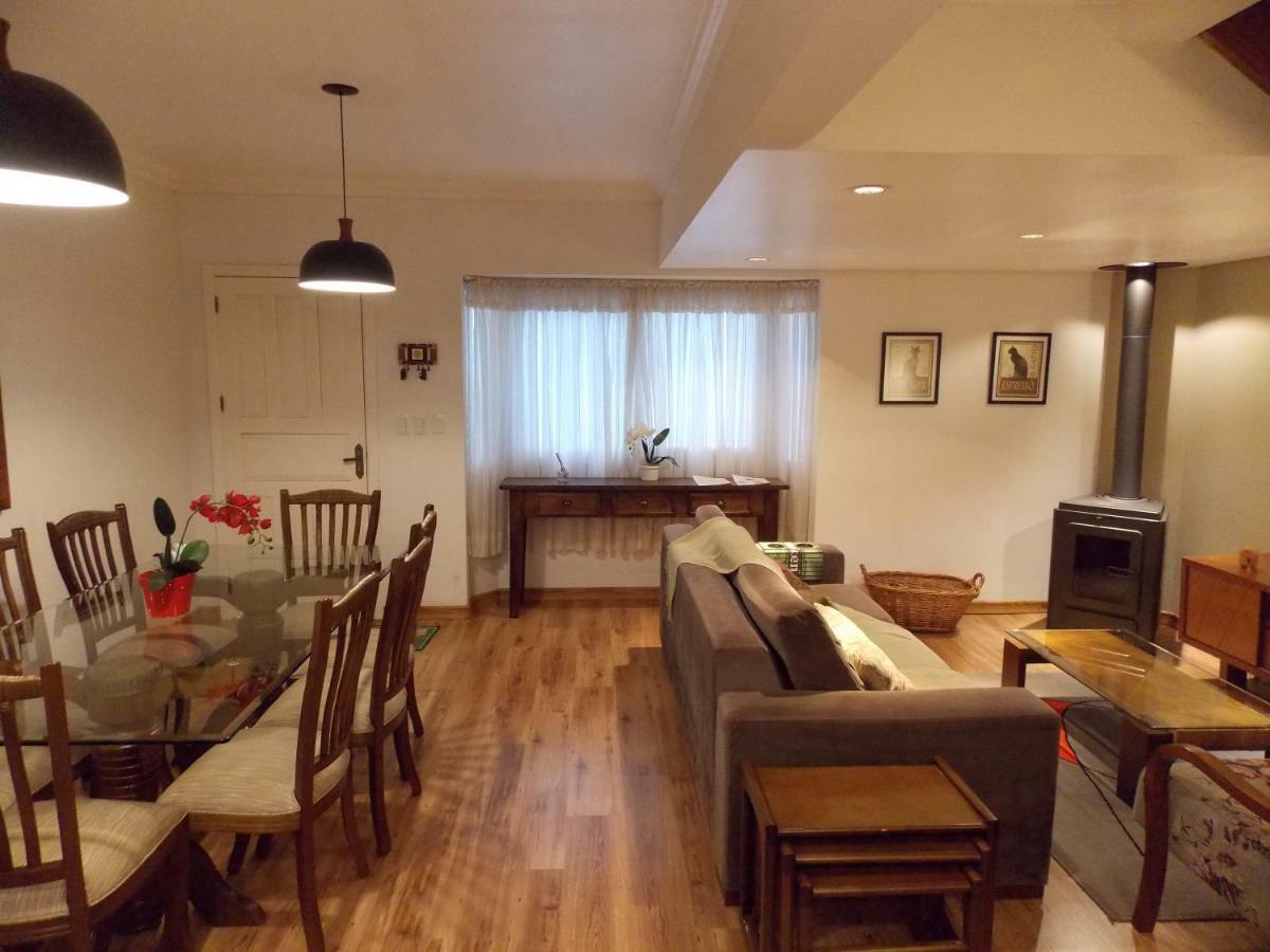 Triplex 3 Suites Em Канела Экстерьер фото