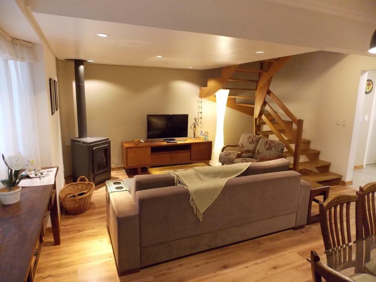 Triplex 3 Suites Em Канела Экстерьер фото
